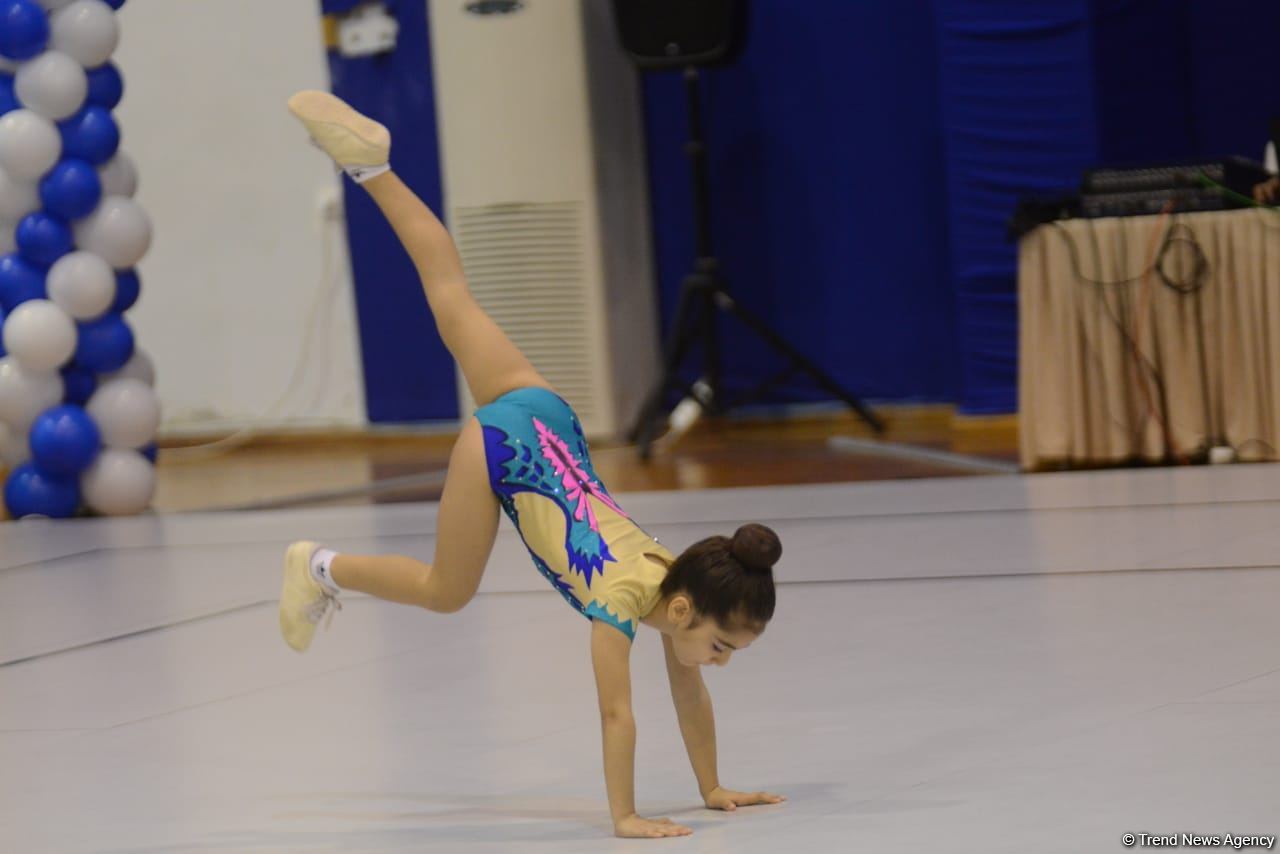 Aerobika gimnastikası üzrə Azərbaycan çempionatı və Bakı birinciliyi start götürüb (FOTO)
