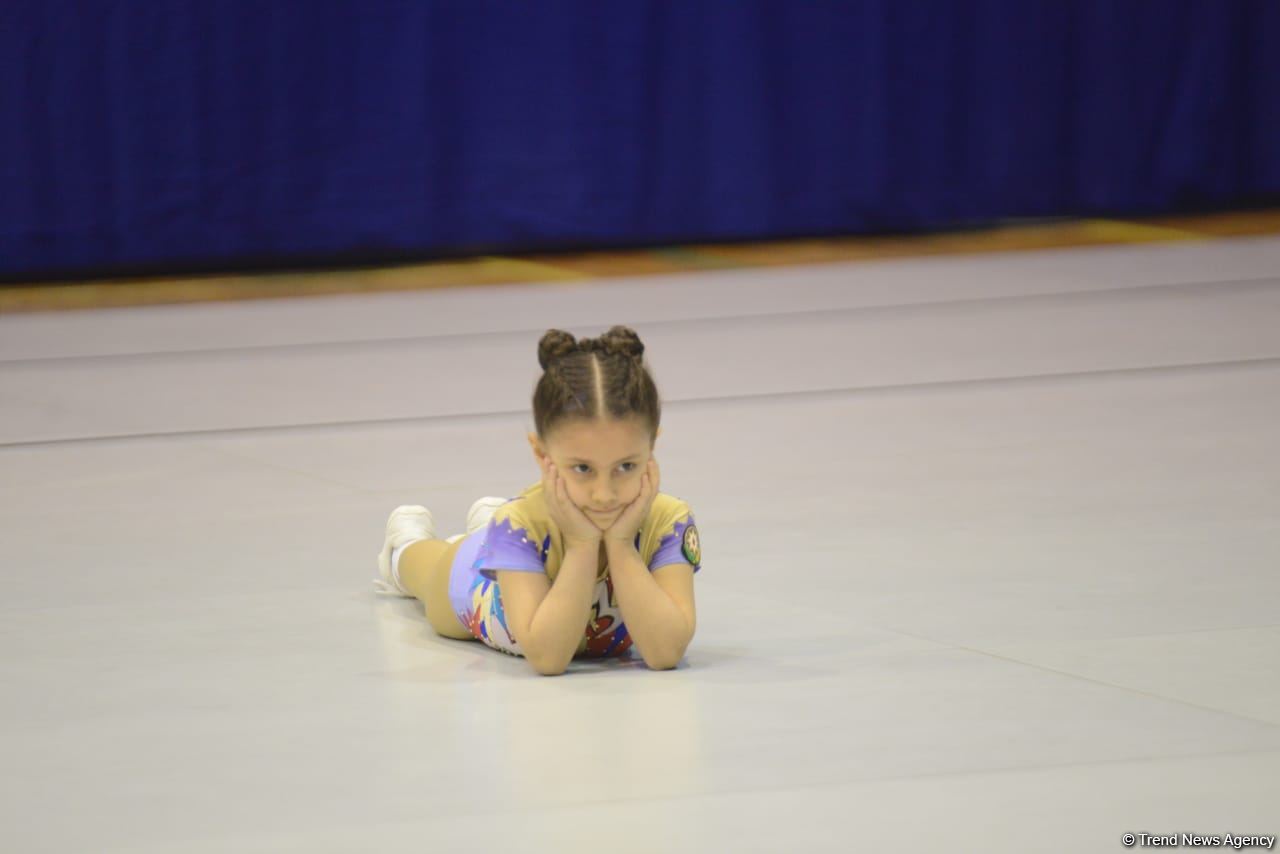 Aerobika gimnastikası üzrə Azərbaycan çempionatı və Bakı birinciliyi start götürüb (FOTO)