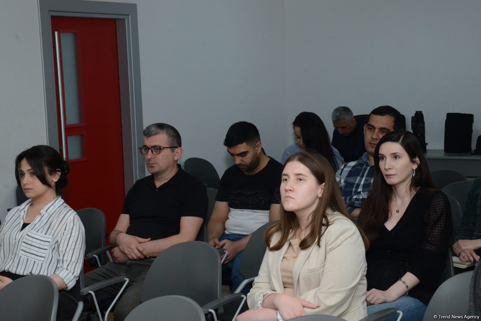 Trend BİA-da "Türk Dünyası" (Turkic.World) layihəsinin bir illik fəaliyyətinin nəticələri müzakirə olundu  (FOTO/VİDEO)
