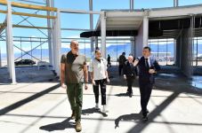 Prezident İlham Əliyev və Birinci xanım Mehriban Əliyeva Zəngilan Beynəlxalq Hava Limanının tikinti işləri ilə tanış olublar (YENİLƏNİB) (FOTO/VİDEO)