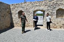 Prezidenti İlham Əliyev və Birinci xanım Mehriban Əliyeva Zəngilan məscidinin tikinti işləri ilə tanış olublar (FOTO/VİDEO) (YENİLƏNİB)