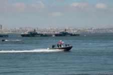 Hərbi Dəniz Qüvvələrinin xüsusi bölmələri TEKNOFEST-də müxtəlif manevrlər yerinə yetirib (FOTO/VİDEO)