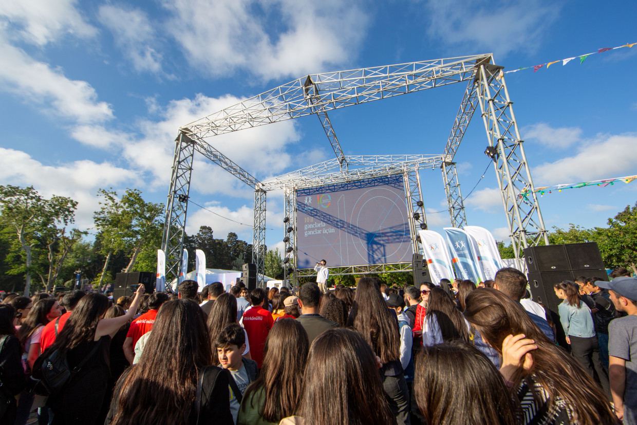 Gənclər Fondunun 10 illik yubileyi festivalla qeyd olundu (FOTO)