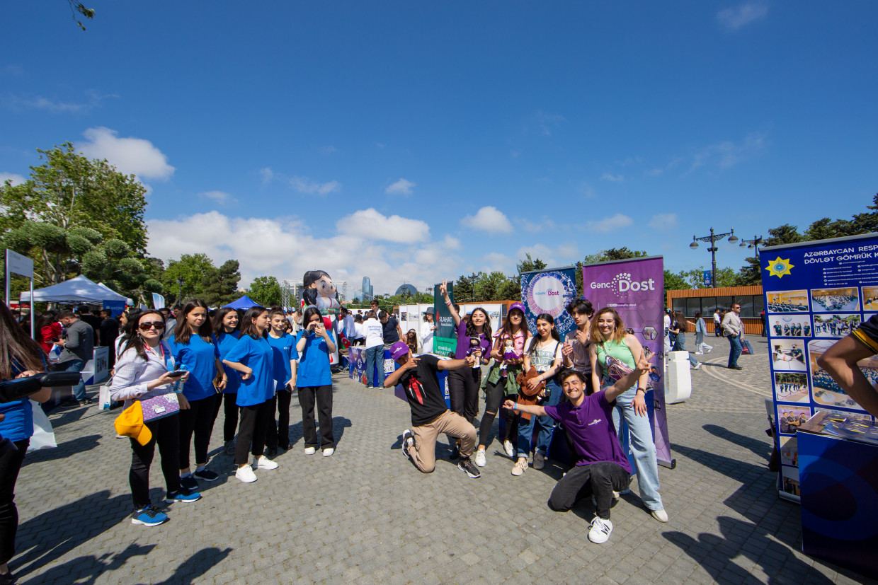 Gənclər Fondunun 10 illik yubileyi festivalla qeyd olundu (FOTO)