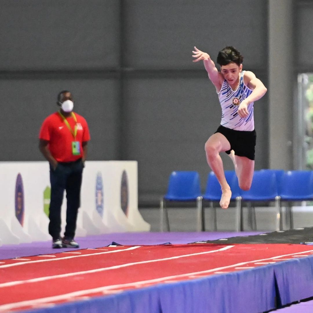 Azərbaycan gimnastı İtaliyada qızıl medal qazanıb (FOTO)