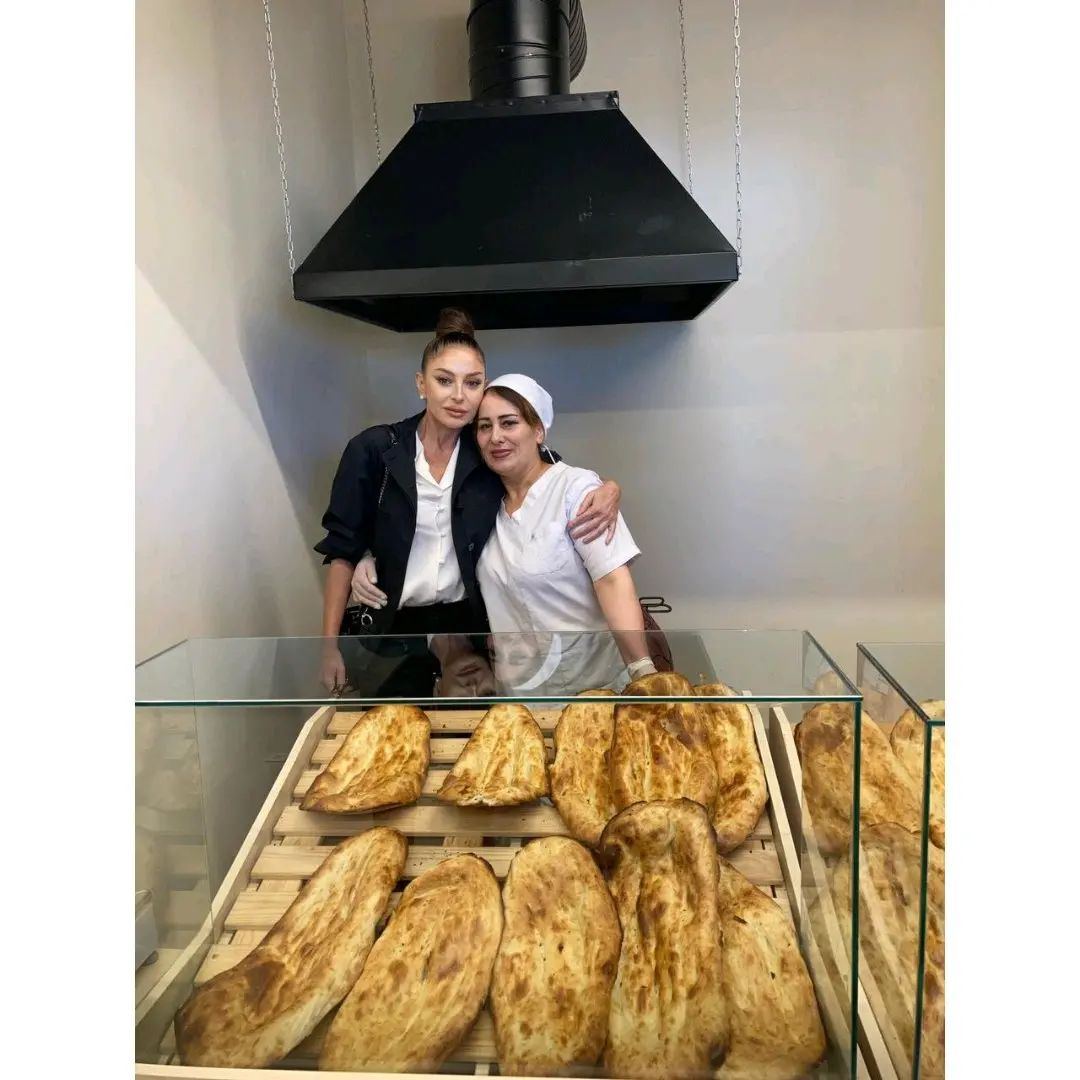 Birinci vitse-prezident Mehriban Əliyeva Zəngilanın Ağalı kəndindəki çörək sexindən paylaşım edib (FOTO)