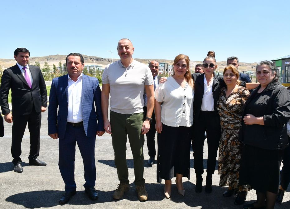 Prezident İlham Əliyev və Birinci xanım Mehriban Əliyeva Zəngilanda “Ağıllı kənd” layihəsinin birinci mərhələsi üzrə açılış mərasimində iştirak ediblər (YENİLƏNİB-2) (FOTO/VİDEO)