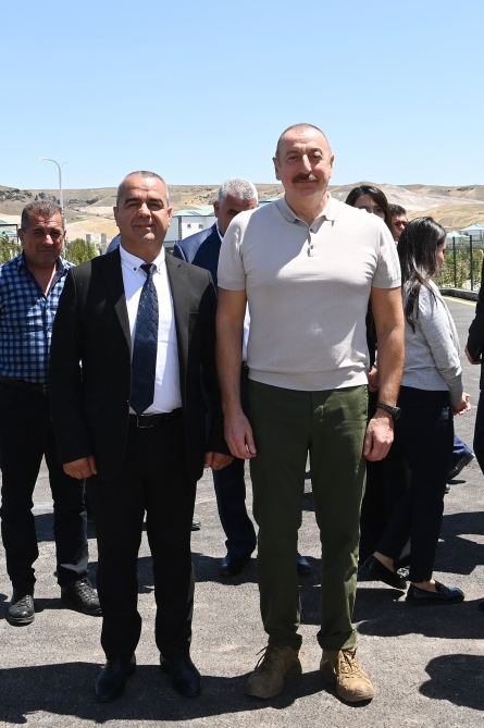 Prezident İlham Əliyev və Birinci xanım Mehriban Əliyeva Zəngilanda “Ağıllı kənd” layihəsinin birinci mərhələsi üzrə açılış mərasimində iştirak ediblər (YENİLƏNİB-2) (FOTO/VİDEO)