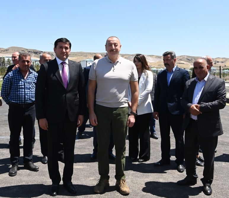Prezident İlham Əliyev və Birinci xanım Mehriban Əliyeva Zəngilanda “Ağıllı kənd” layihəsinin birinci mərhələsi üzrə açılış mərasimində iştirak ediblər (YENİLƏNİB-2) (FOTO/VİDEO)