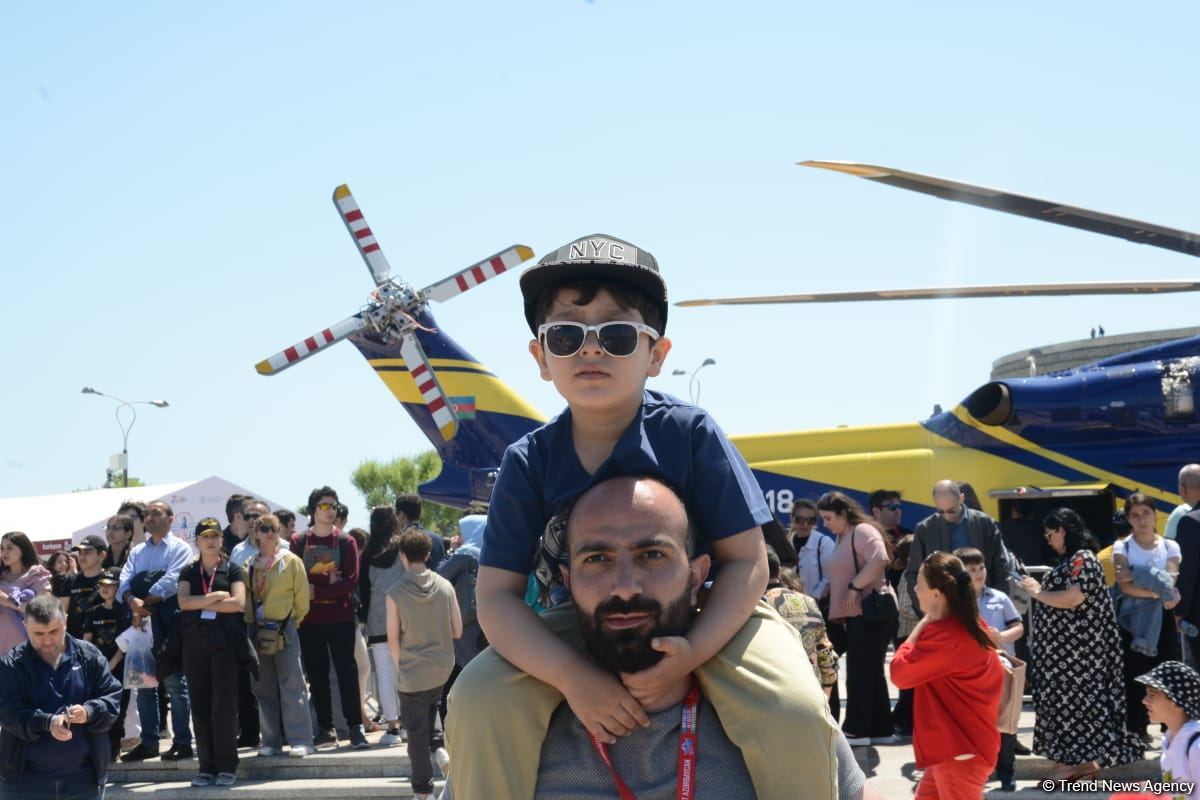 Hərbi Dəniz Qüvvələrinin xüsusi bölmələri TEKNOFEST-də müxtəlif manevrlər yerinə yetirib (FOTO/VİDEO)