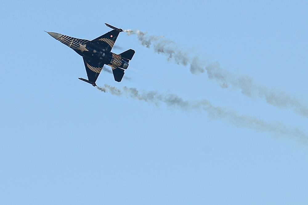 Prezidentlər İlham Əliyev, Rəcəb Tayyib Ərdoğan, birinci xanımlar Mehriban Əliyeva və Əminə Ərdoğan “TEKNOFEST Azərbaycan”da aviaşounu izləyiblər (FOTO)