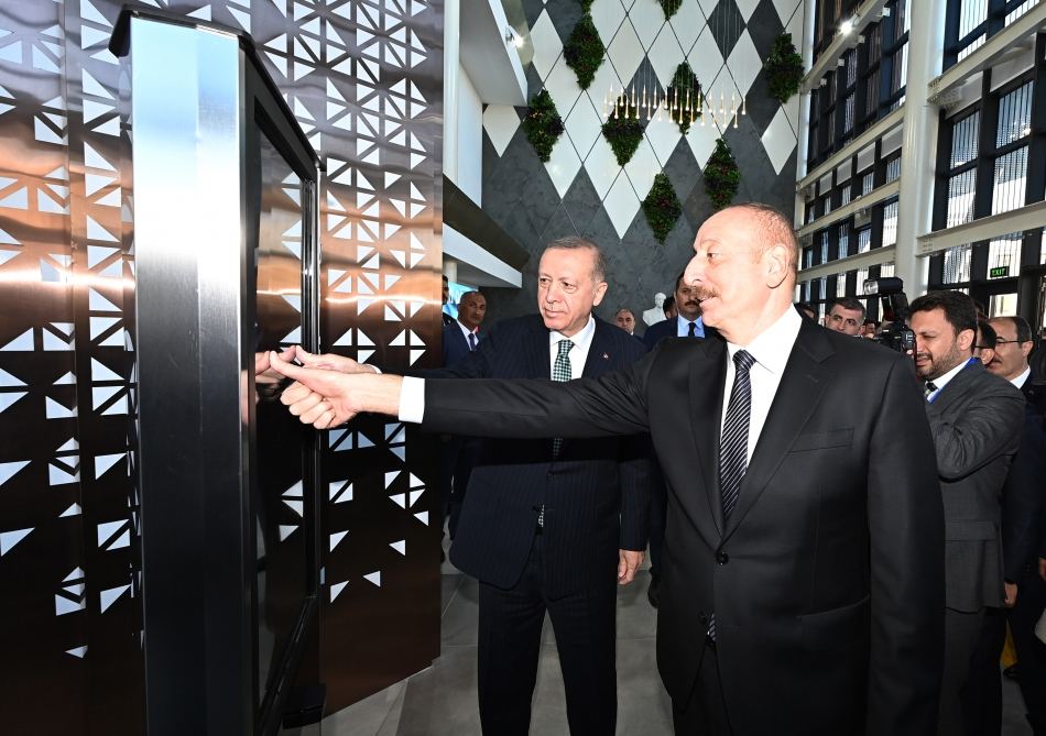Azərbaycan və Türkiyə prezidentləri 7 saylı Bakı “ASAN xidmət” mərkəzinin və “Bilim Bakı” mərkəzinin açılışında iştirak ediblər (FOTO) (YENİLƏNİB)