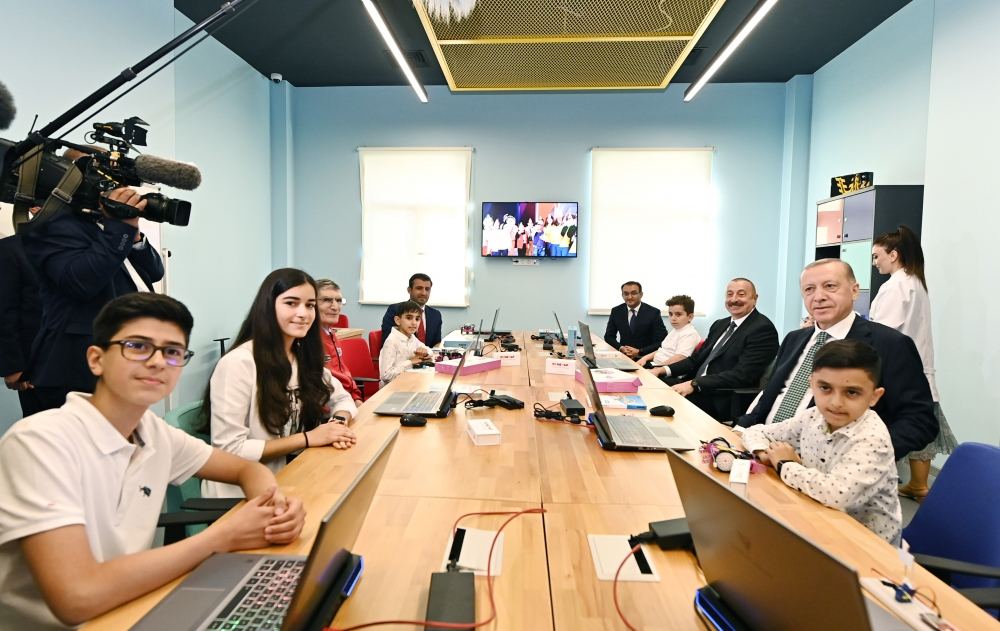 Azərbaycan və Türkiyə prezidentləri 7 saylı Bakı “ASAN xidmət” mərkəzinin və “Bilim Bakı” mərkəzinin açılışında iştirak ediblər (FOTO) (YENİLƏNİB)