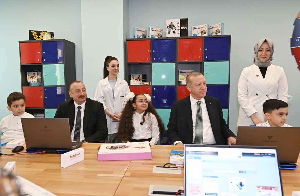 Azərbaycan və Türkiyə prezidentləri 7 saylı Bakı “ASAN xidmət” mərkəzinin və “Bilim Bakı” mərkəzinin açılışında iştirak ediblər (FOTO) (YENİLƏNİB)