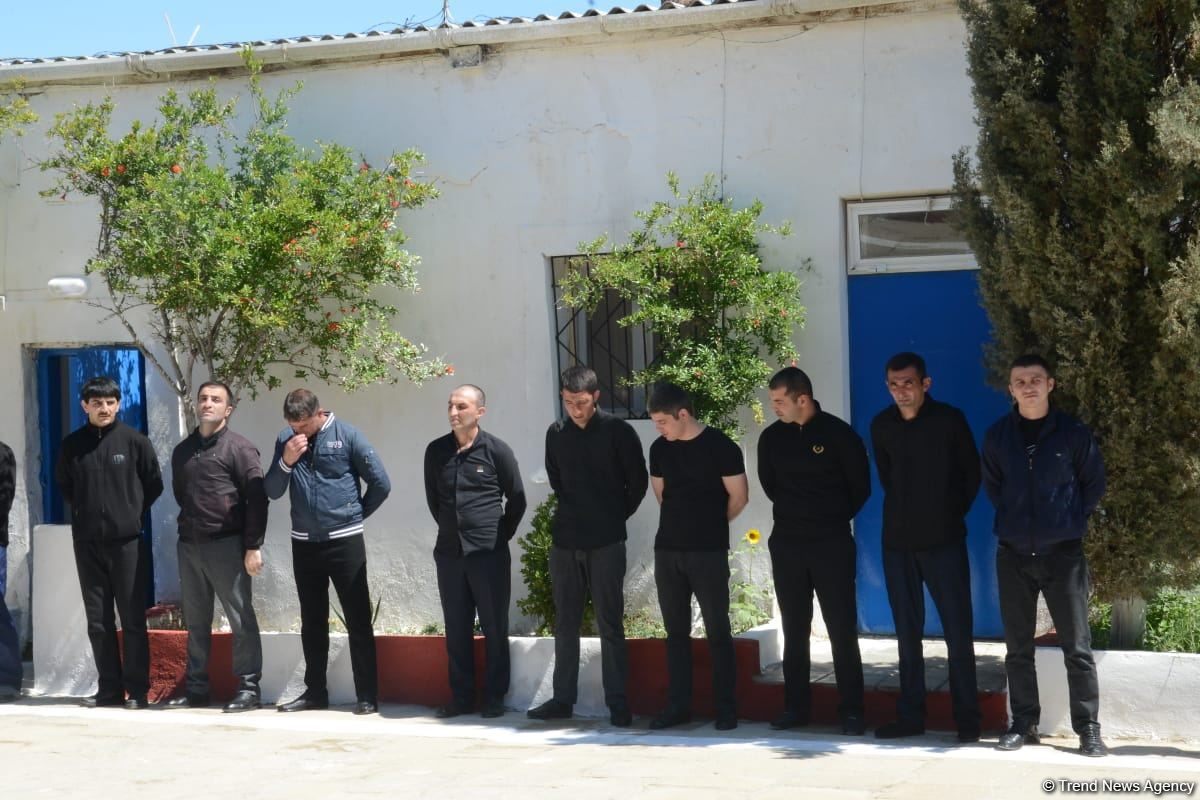 13 saylı cəzaçəkmə müəssisəsində 16 məhkuma əfv sərəncamı şamil edilib (FOTO)