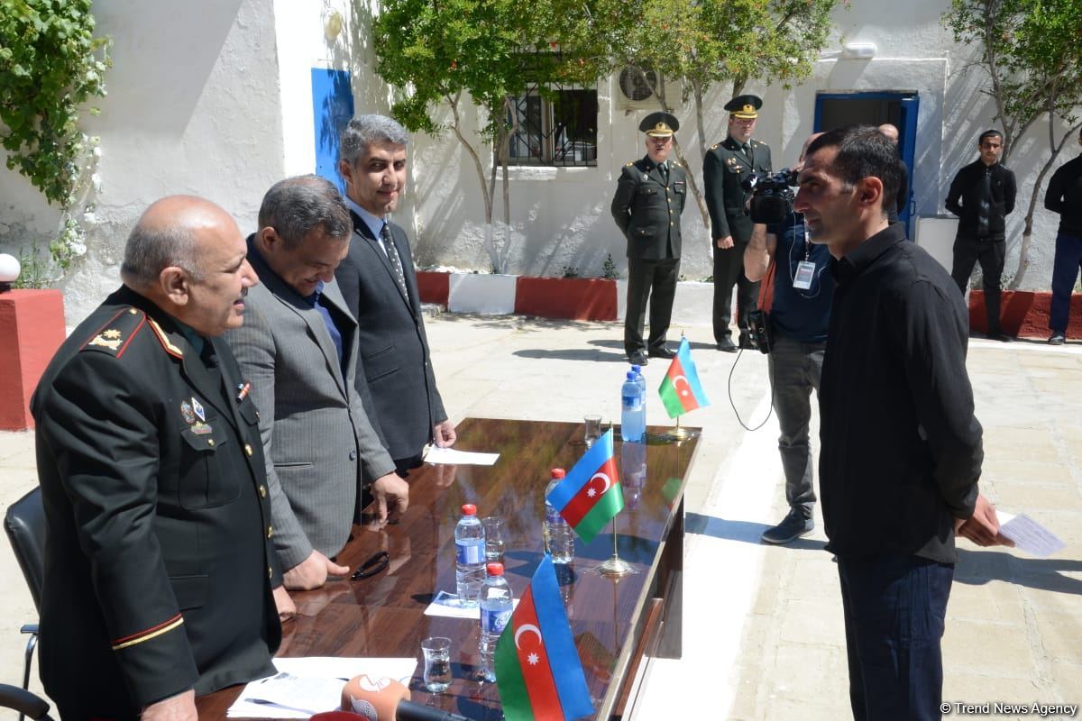 13 saylı cəzaçəkmə müəssisəsində 16 məhkuma əfv sərəncamı şamil edilib (FOTO)
