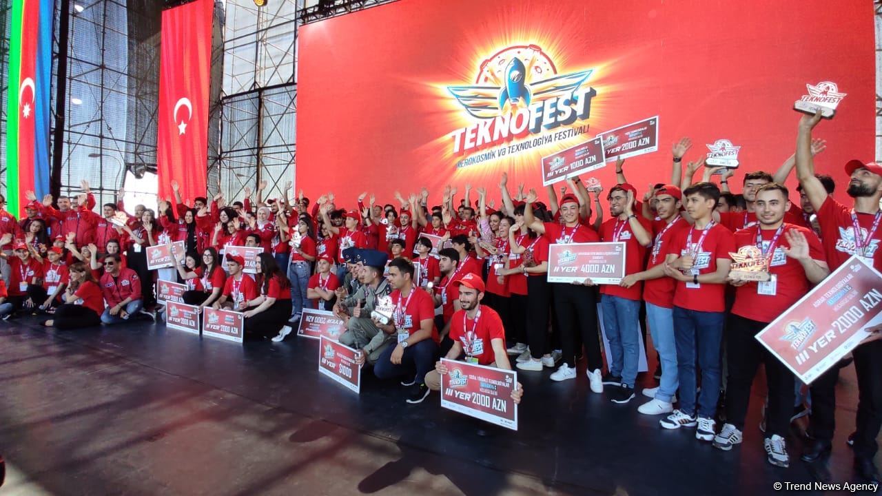 Bakıda "TEKNOFEST" festivalının iştirakçılarının və komandalarının mükafatlandırma mərasimi keçirilib (FOTO)