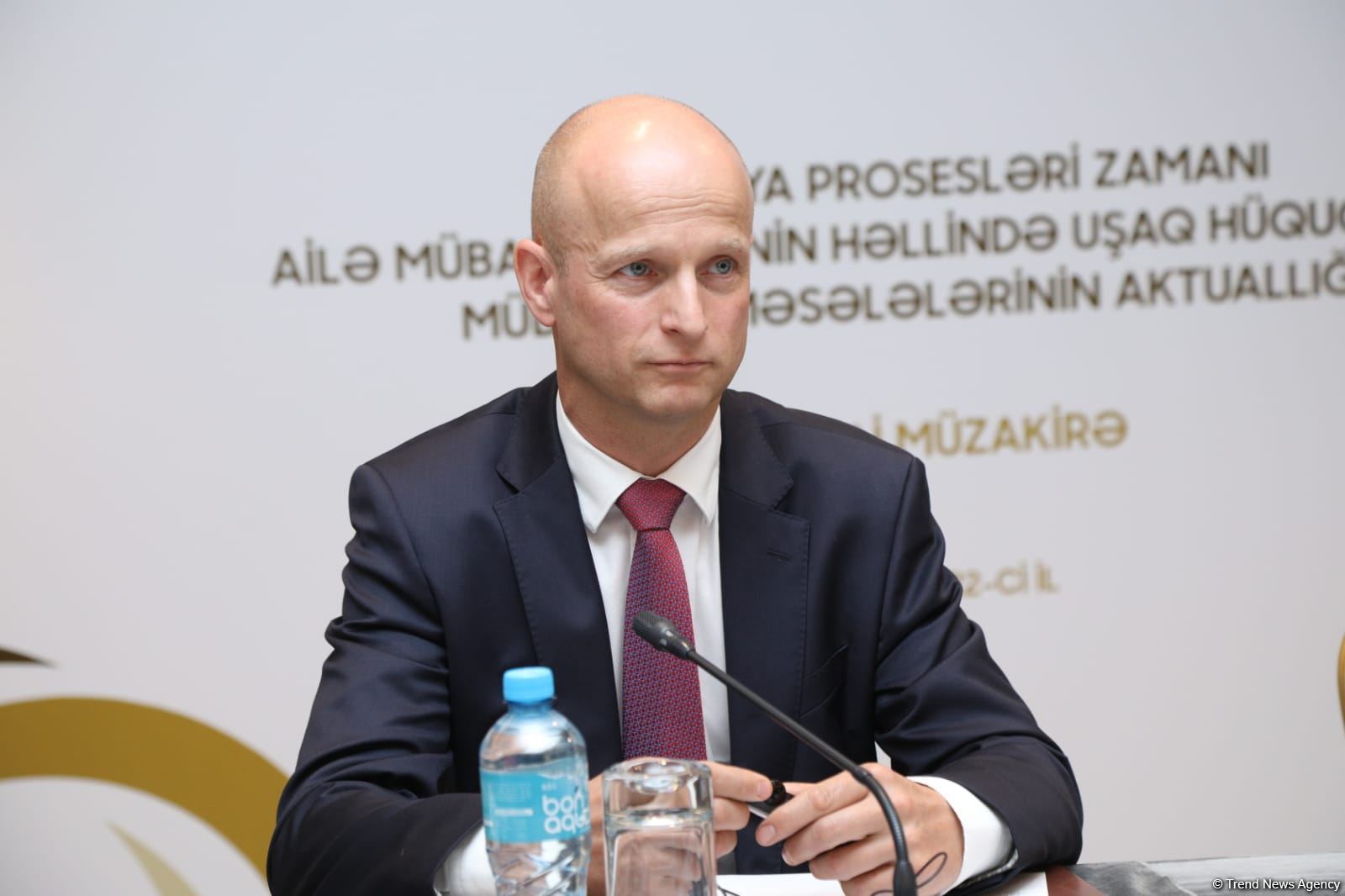 Uşaqların müdafiəsi ilə bağlı müxtəlif layihələrin işlənməsinə diqqət göstərilməlidir - UNICEF (FOTO)