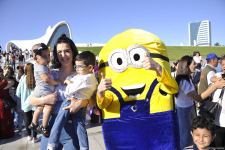 Heydər Əliyev Mərkəzinin parkında “Uşaq festivalı” keçirilib (FOTO)