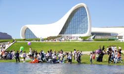 Heydər Əliyev Mərkəzinin parkında “Uşaq festivalı” keçirilib (FOTO)