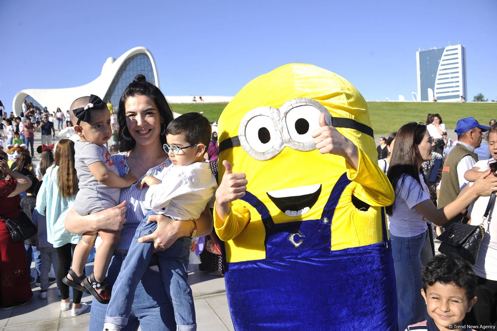 Heydər Əliyev Mərkəzinin parkında “Uşaq festivalı” keçirilib (FOTO)
