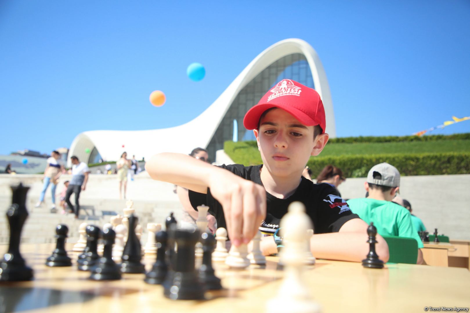 Heydər Əliyev Mərkəzinin parkında “Uşaq festivalı” keçirilib (FOTO)