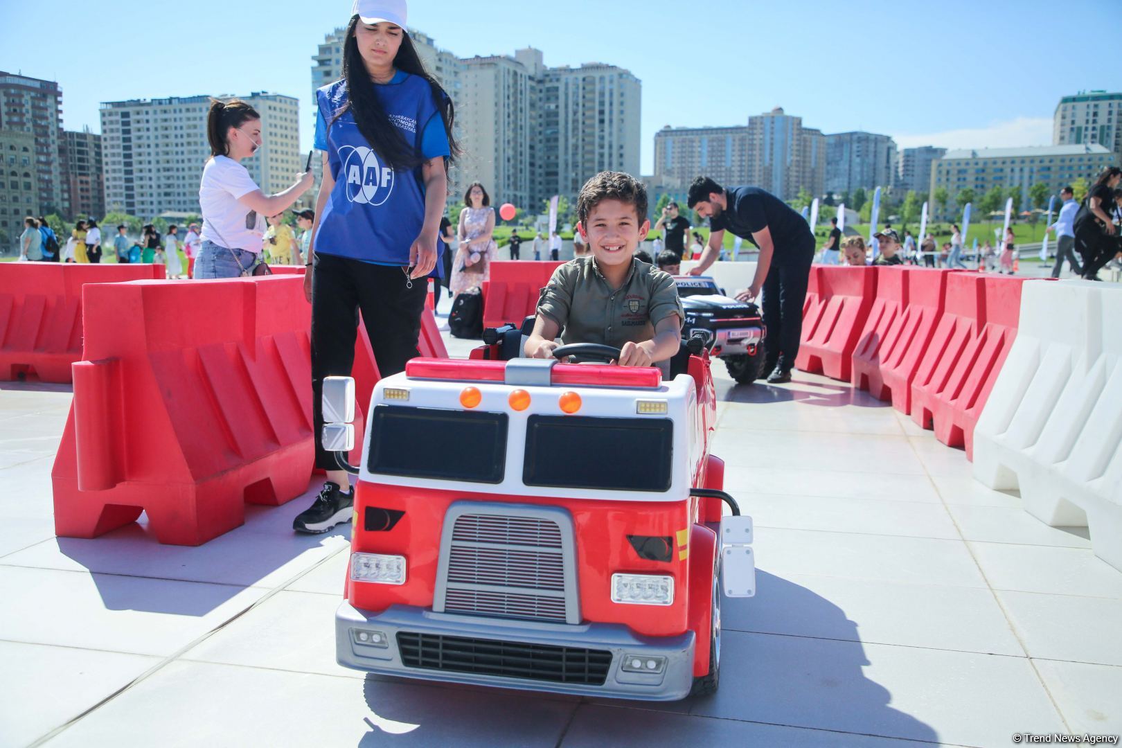 Heydər Əliyev Mərkəzinin parkında “Uşaq festivalı” keçirilib (FOTO)