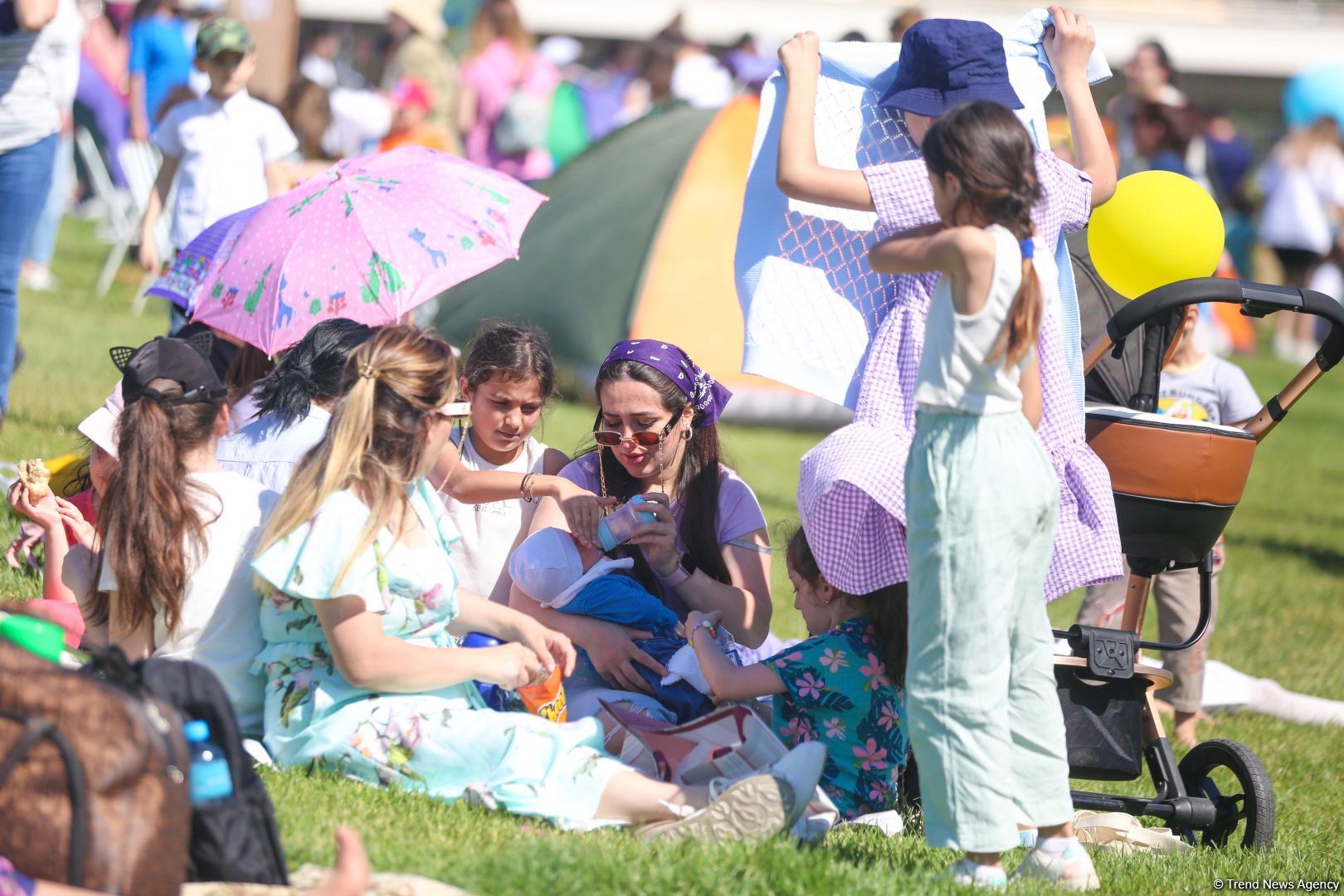 Heydər Əliyev Mərkəzinin parkında “Uşaq festivalı” keçirilib (FOTO)