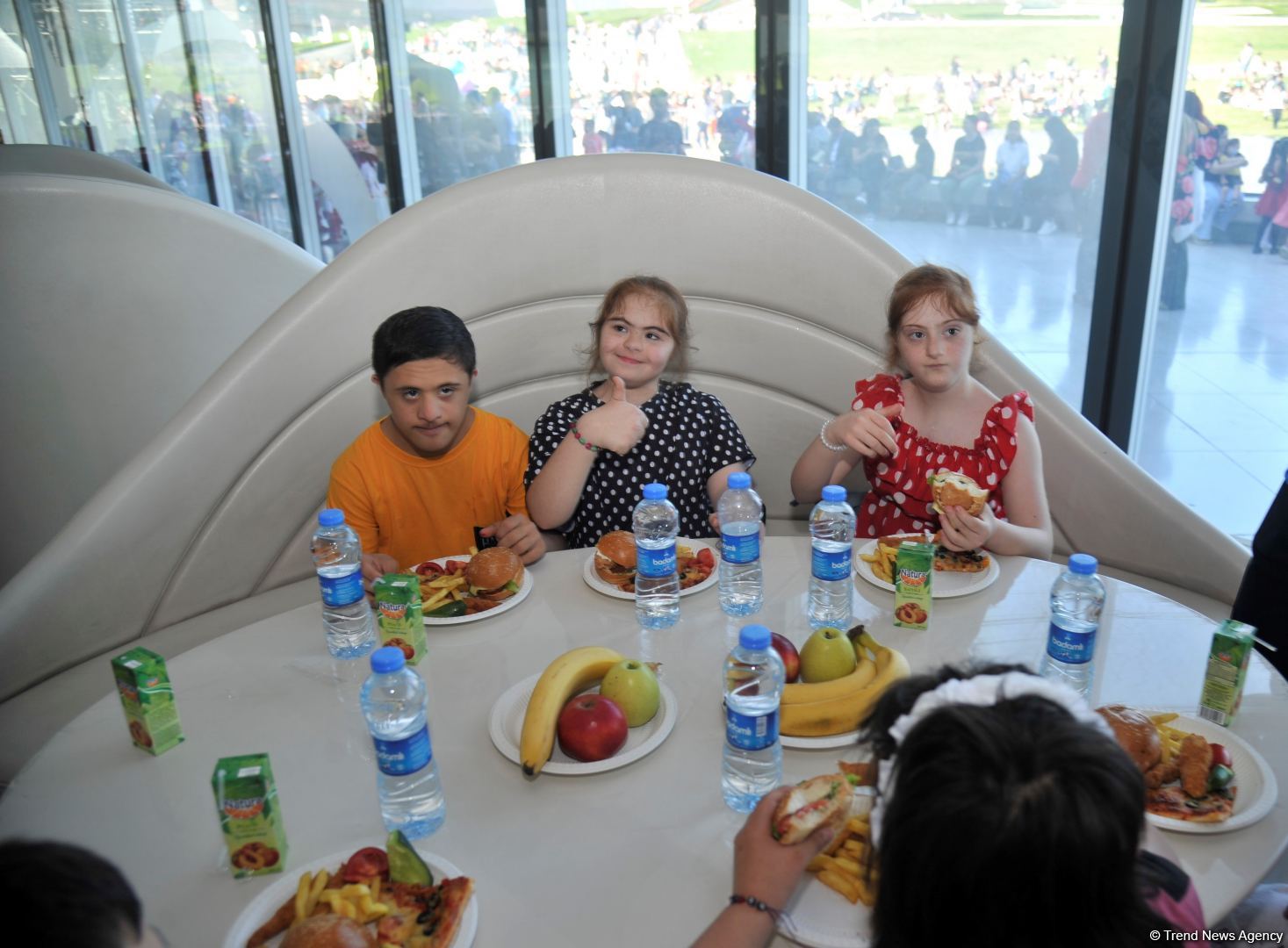 Heydər Əliyev Mərkəzinin parkında “Uşaq festivalı” keçirilib (FOTO)