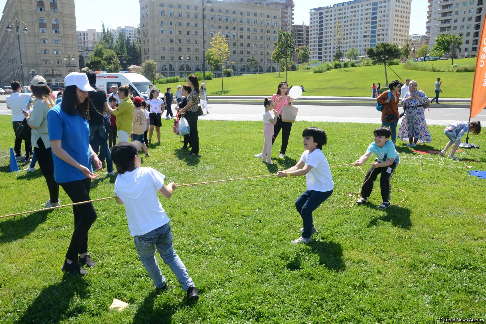Heydər Əliyev Mərkəzinin parkında “Uşaq festivalı” keçirilib (FOTO)