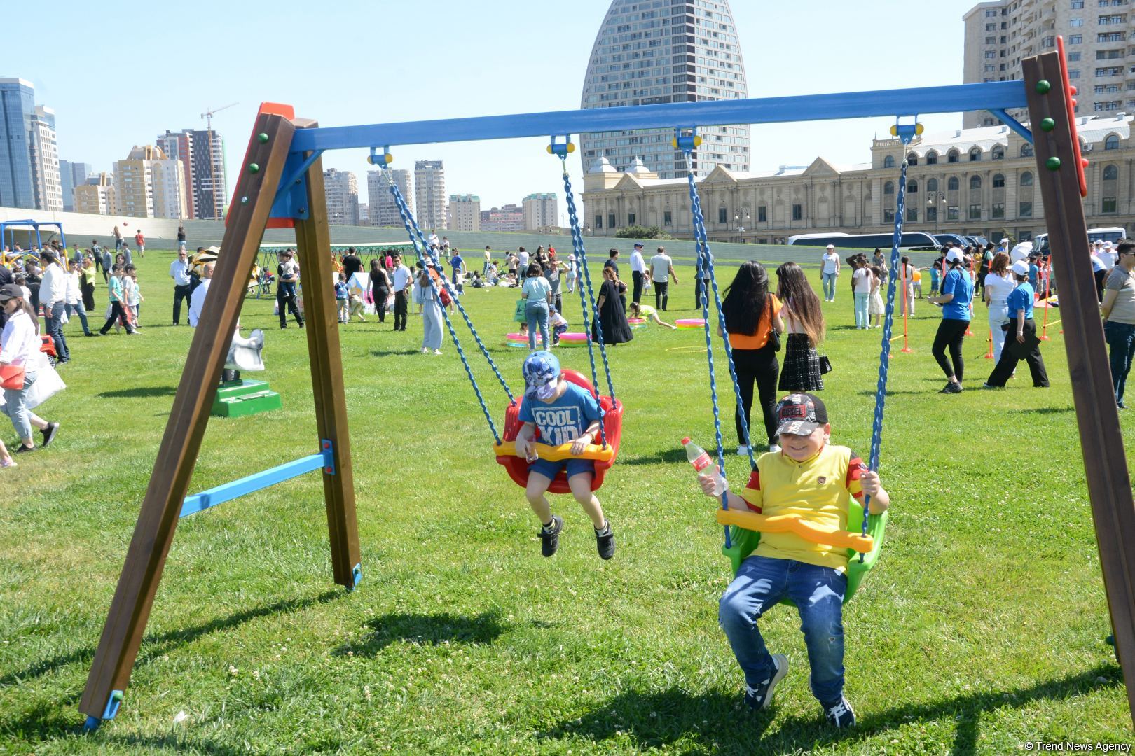 Heydər Əliyev Mərkəzinin parkında “Uşaq festivalı” keçirilib (FOTO)