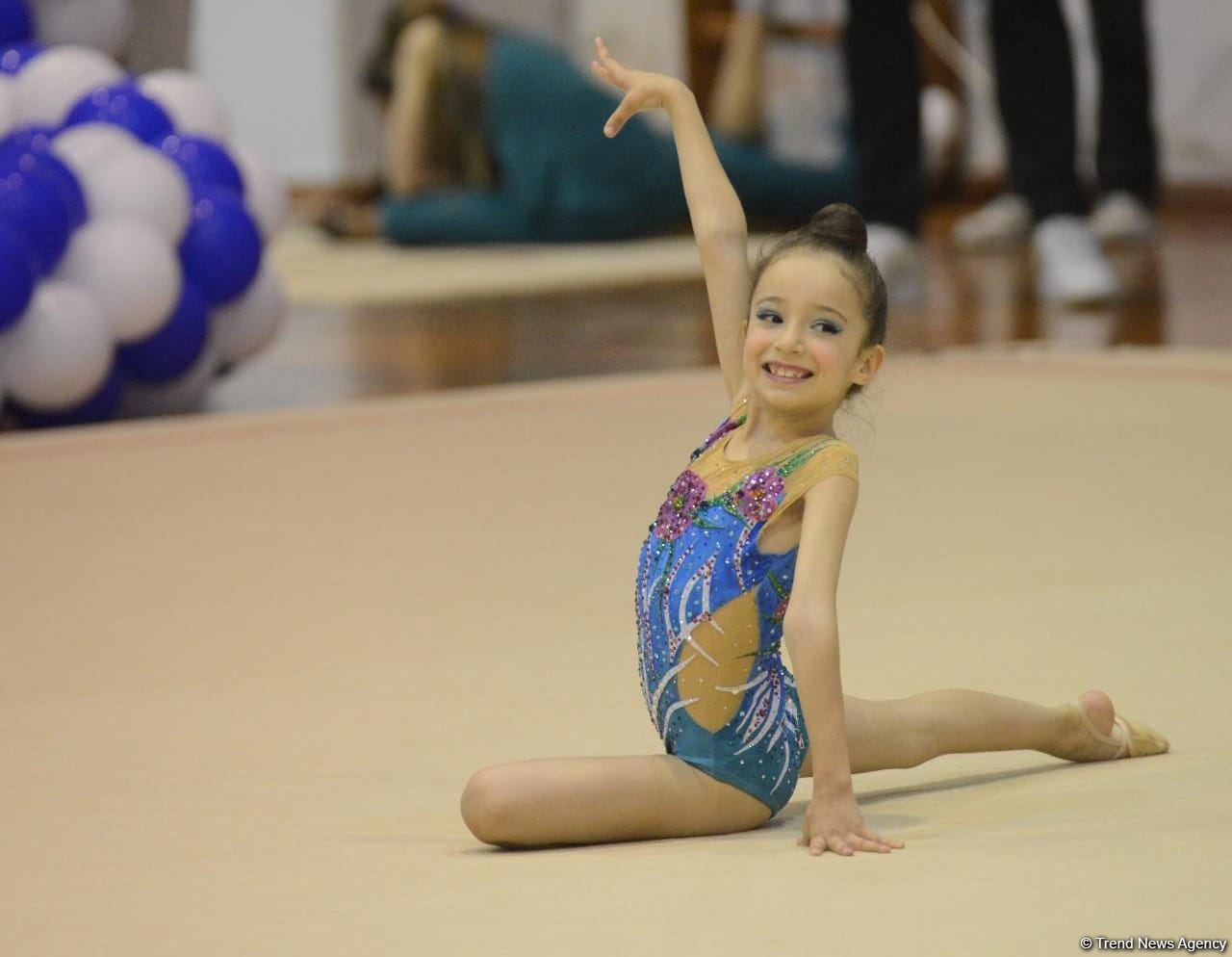 Bədii gimnastika üzrə "Ocaq Sport" klubunun açıq birinciliyinin ikinci günü start götürüb (FOTO)