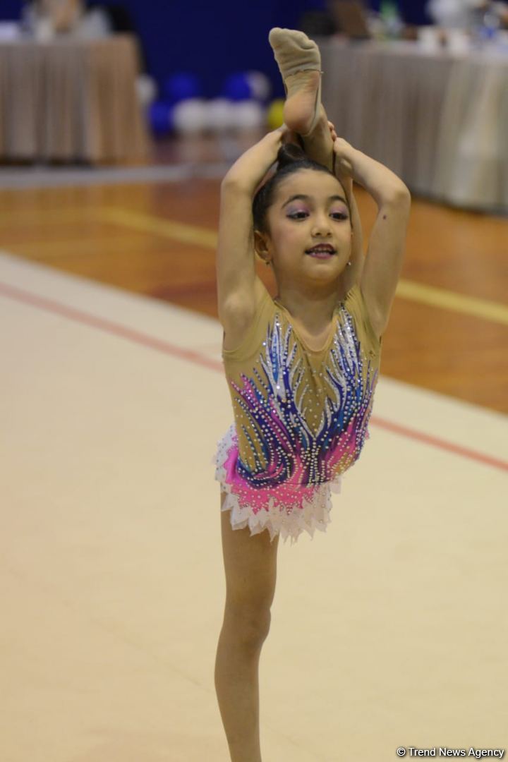 Bədii gimnastika üzrə "Ocaq Sport" klubunun açıq birinciliyinin ikinci günü start götürüb (FOTO)