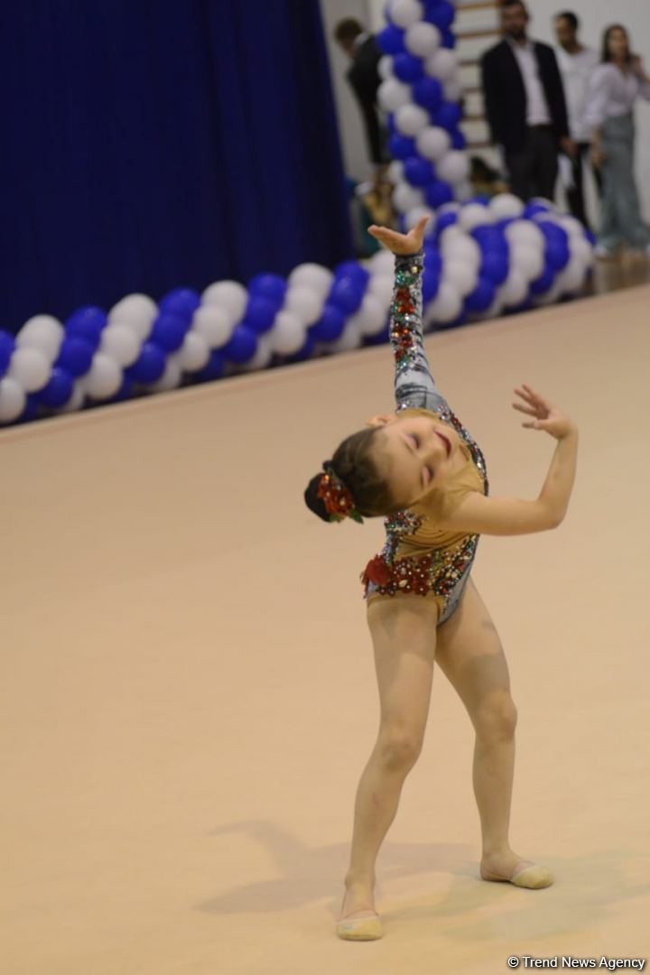 Bədii gimnastika üzrə "Ocaq Sport" klubunun açıq birinciliyinin ikinci günü start götürüb (FOTO)