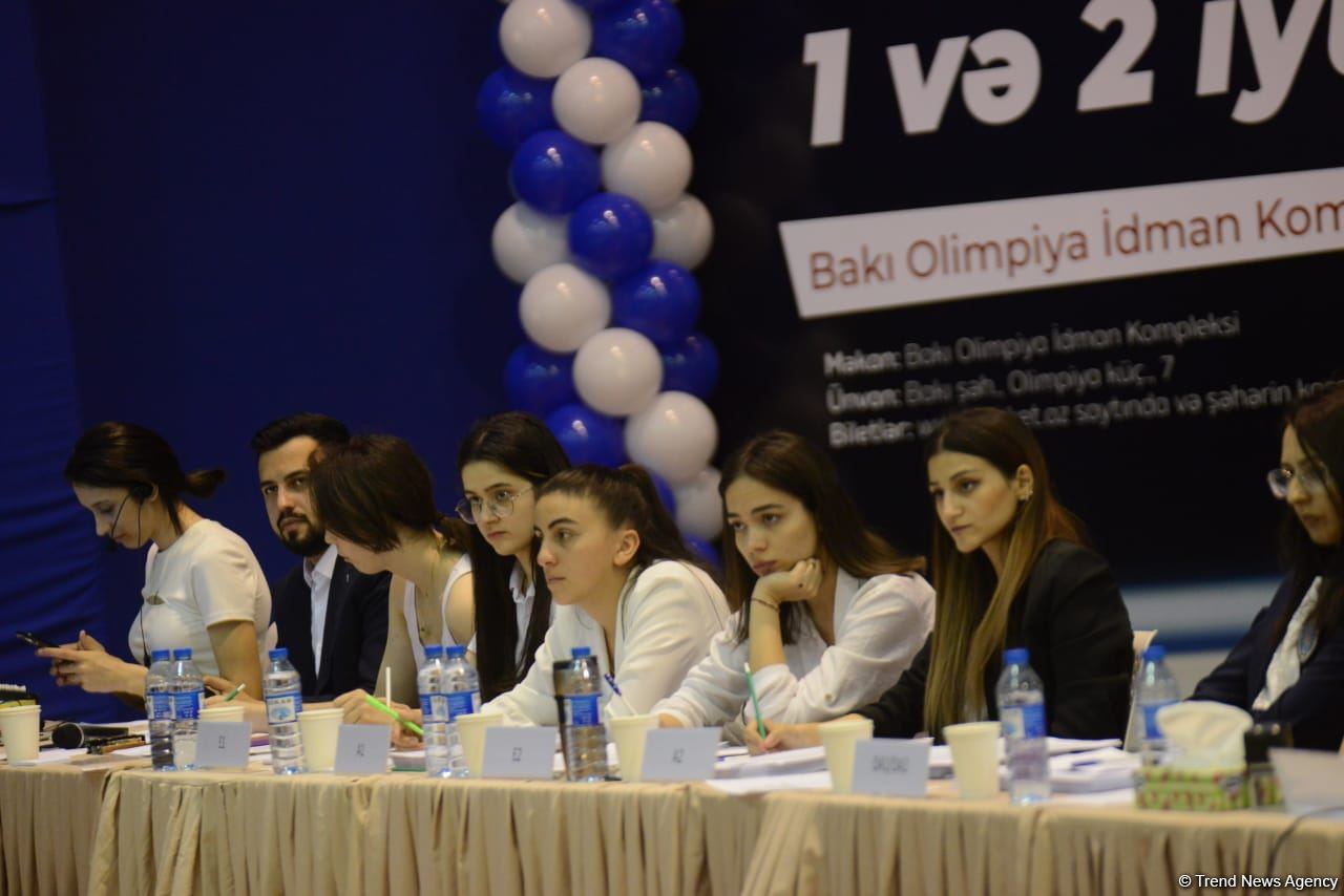 Bədii gimnastika üzrə "Ocaq Sport" klubunun açıq birinciliyinin ikinci günü start götürüb (FOTO)
