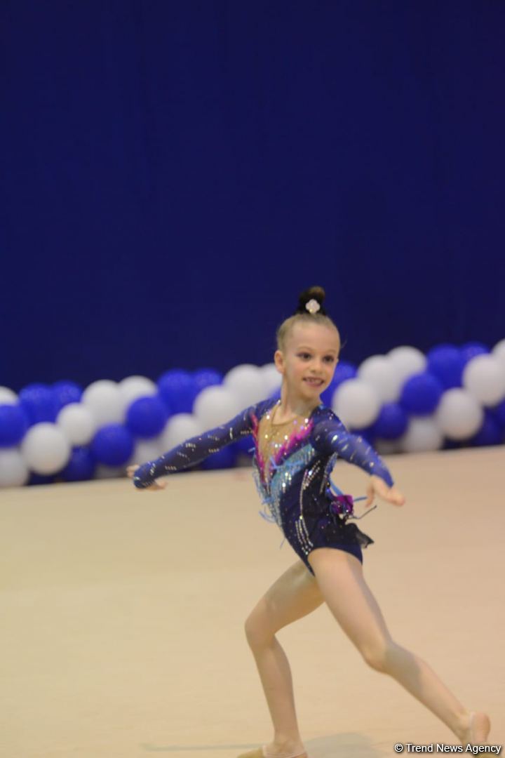 Bədii gimnastika üzrə "Ocaq Sport" klubunun açıq birinciliyinin ikinci günü start götürüb (FOTO)