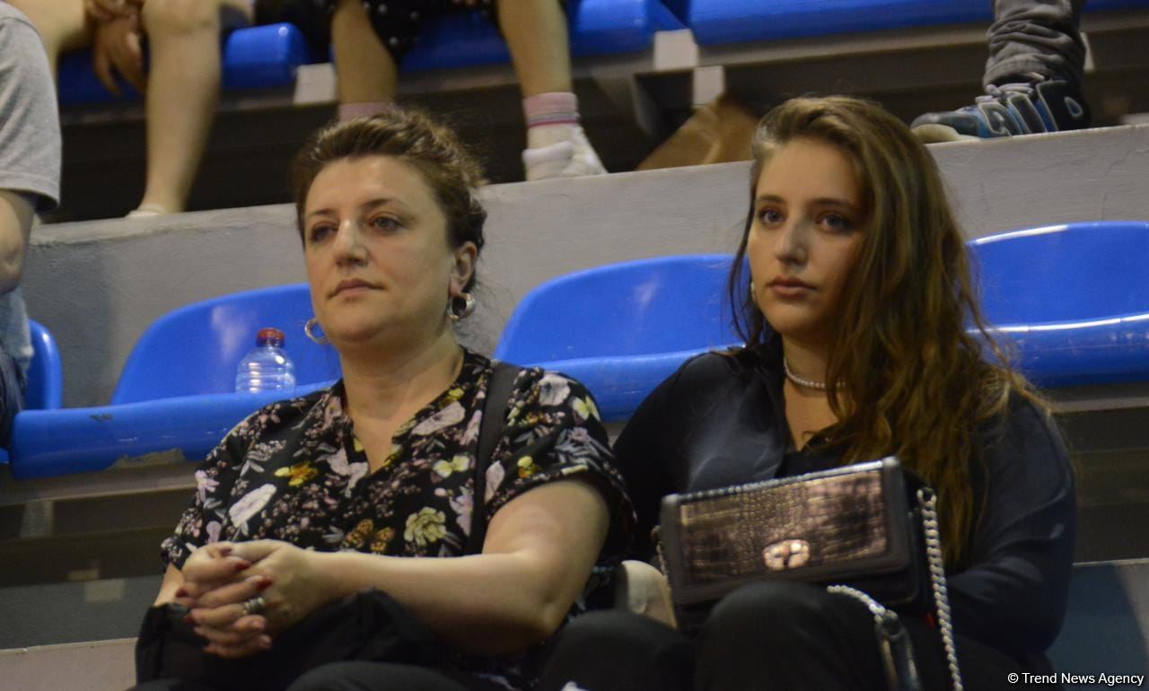 Bədii gimnastika üzrə "Ocaq Sport" klubunun açıq birinciliyinin ikinci günü start götürüb (FOTO)