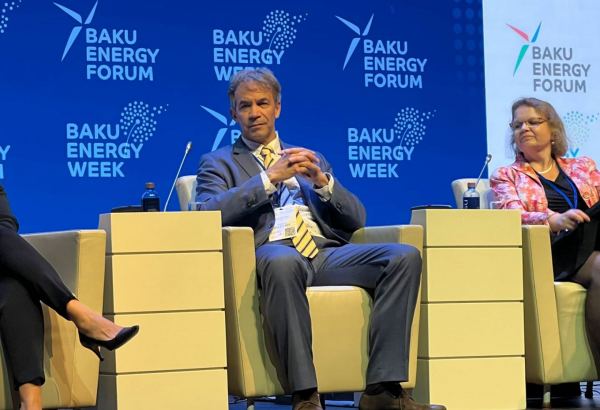 Dünya Bankı Xəzərin Azərbaycan sektorunda külək elektrik stansiyalarının mümkün yerlərinin xəritəsini hazırlayıb