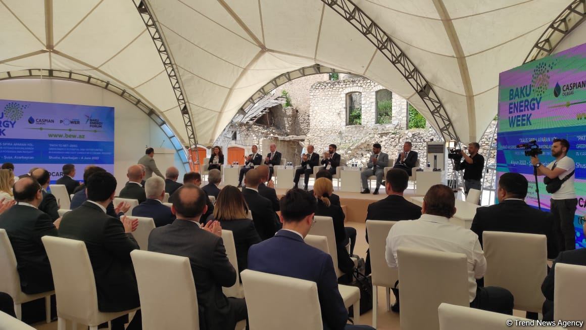 Şuşada Bakı Enerji Həftəsi çərçivəsində xüsusi sessiya keçirilir (FOTO)