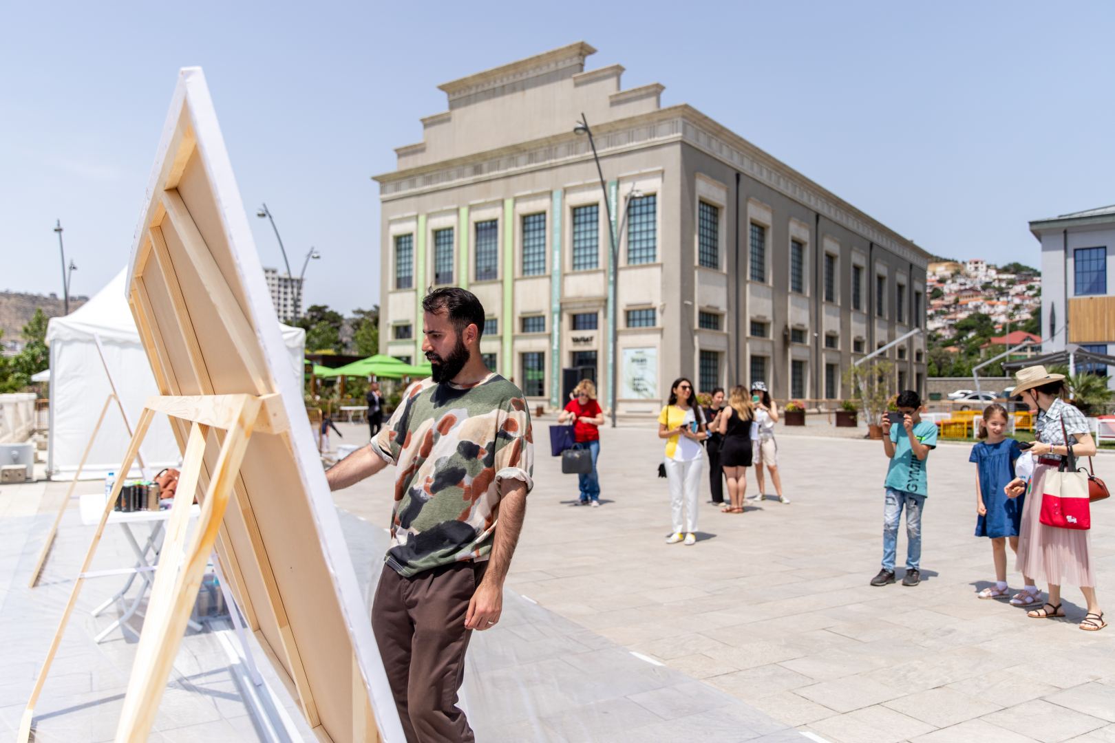 YARAT Müasir İncəsənət Məkanı Muzey gününü qeyd edib (FOTO)
