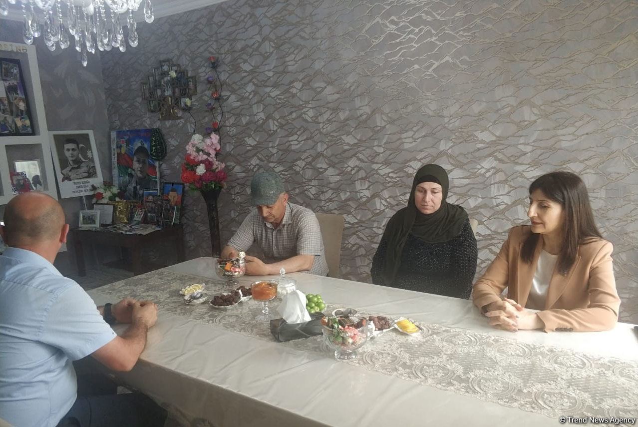Millət vəkili Sevil Mikayılova Xaçmazda seçiciləri ilə görüşüb (FOTO)