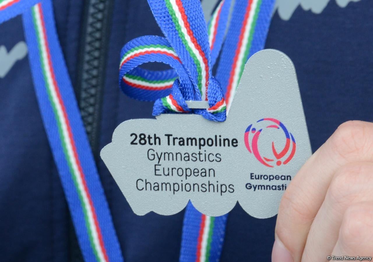 Avropa Çempionatında medallar qazanmış gimnastlar Azərbaycana qayıdıb (FOTO)