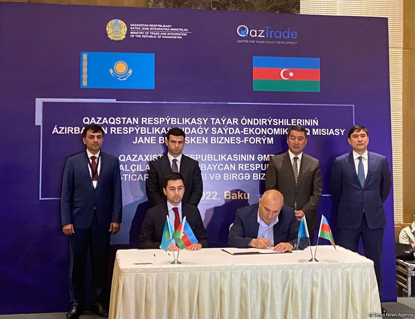 Azərbaycanla Qazaxıstan arasında bir sıra sənədlər imzalanıb (FOTO)