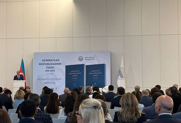 BDU-nun nəşr etdiyi “Azərbaycan Respublikasının tarixi (1991-2021-ci illər)“ kitabının təqdimatı keçirilib (FOTO)