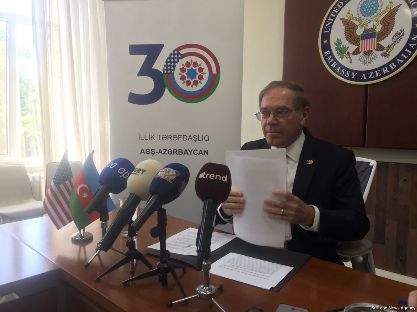 ABŞ sülh prosesinin dəstəklənməsi üçün Azərbaycan və Ermənistanla dialoq aparır - Səfir