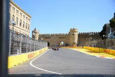 F1 pilotlarının birinci məşq sessiyasına start verilib (FOTO)