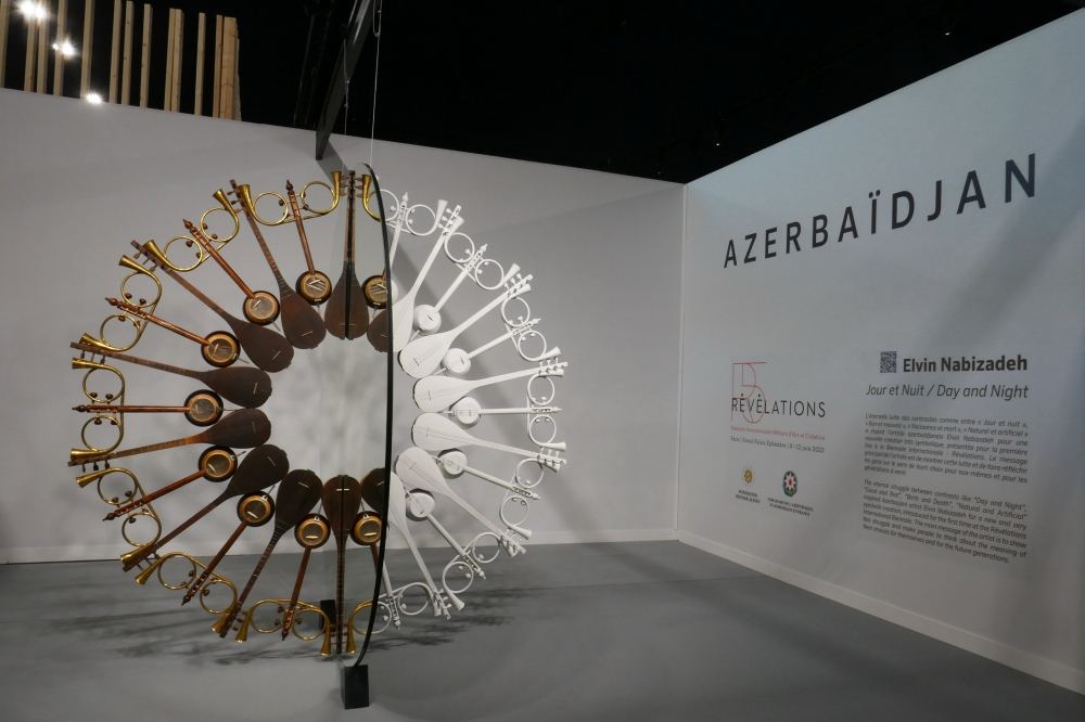 Heydər Əliyev Fondunun dəstəyi ilə Azərbaycan Parisdə “Revelations” Beynəlxalq Biennalesində təmsil olunur (FOTO)