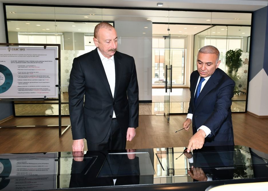 Prezident İlham Əliyev Bakıda yeni elektrik yarımstansiyasının və Rəqəmsal Şəbəkələrin Baş İdarəetmə Mərkəzinin açılışında iştirak edib (FOTO/VİDEO)