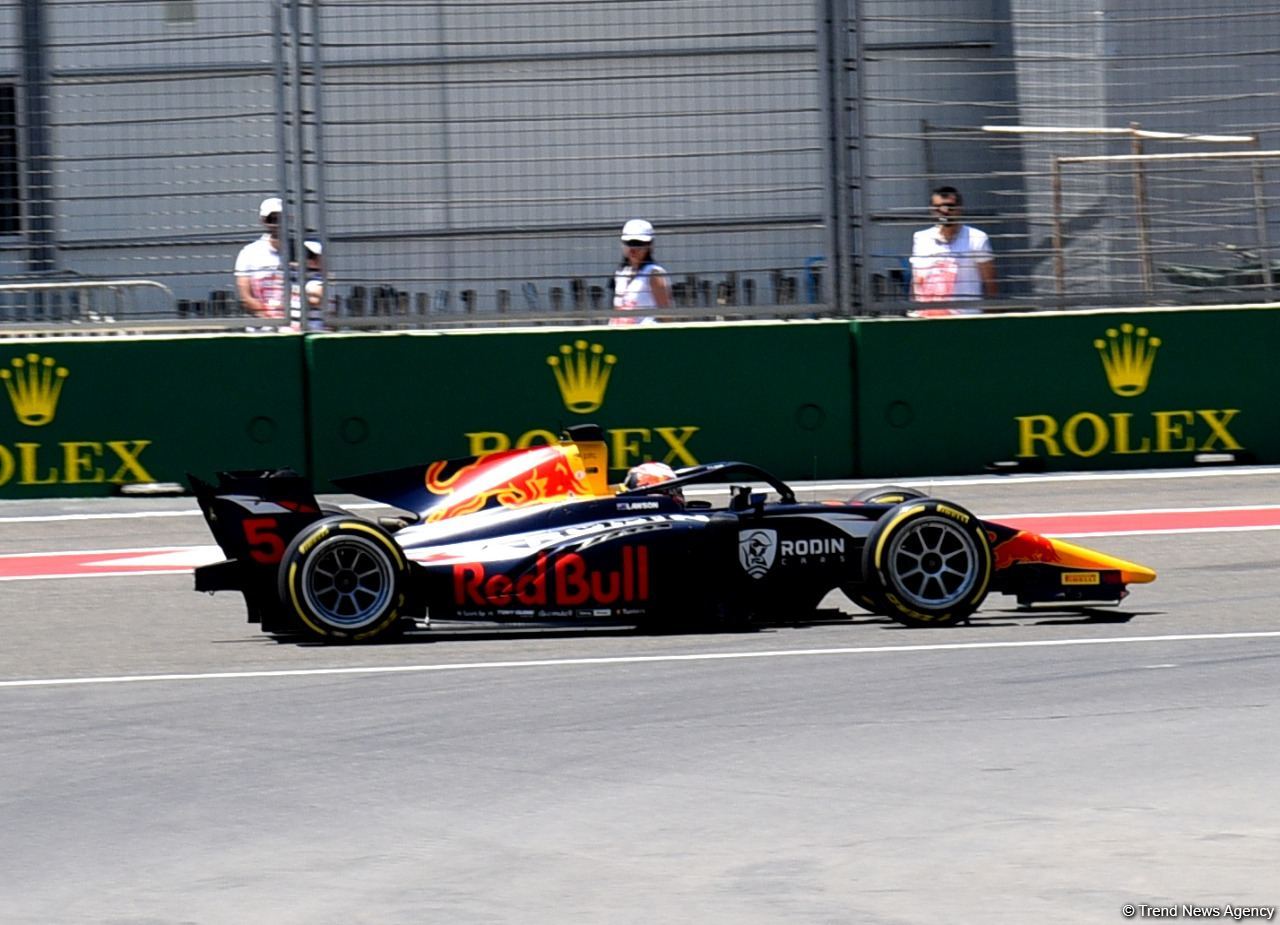 Azərbaycan Qran Prisi çərçivəsində Formula 2 pilotlarının məşq sessiyasına start verilib (FOTO)