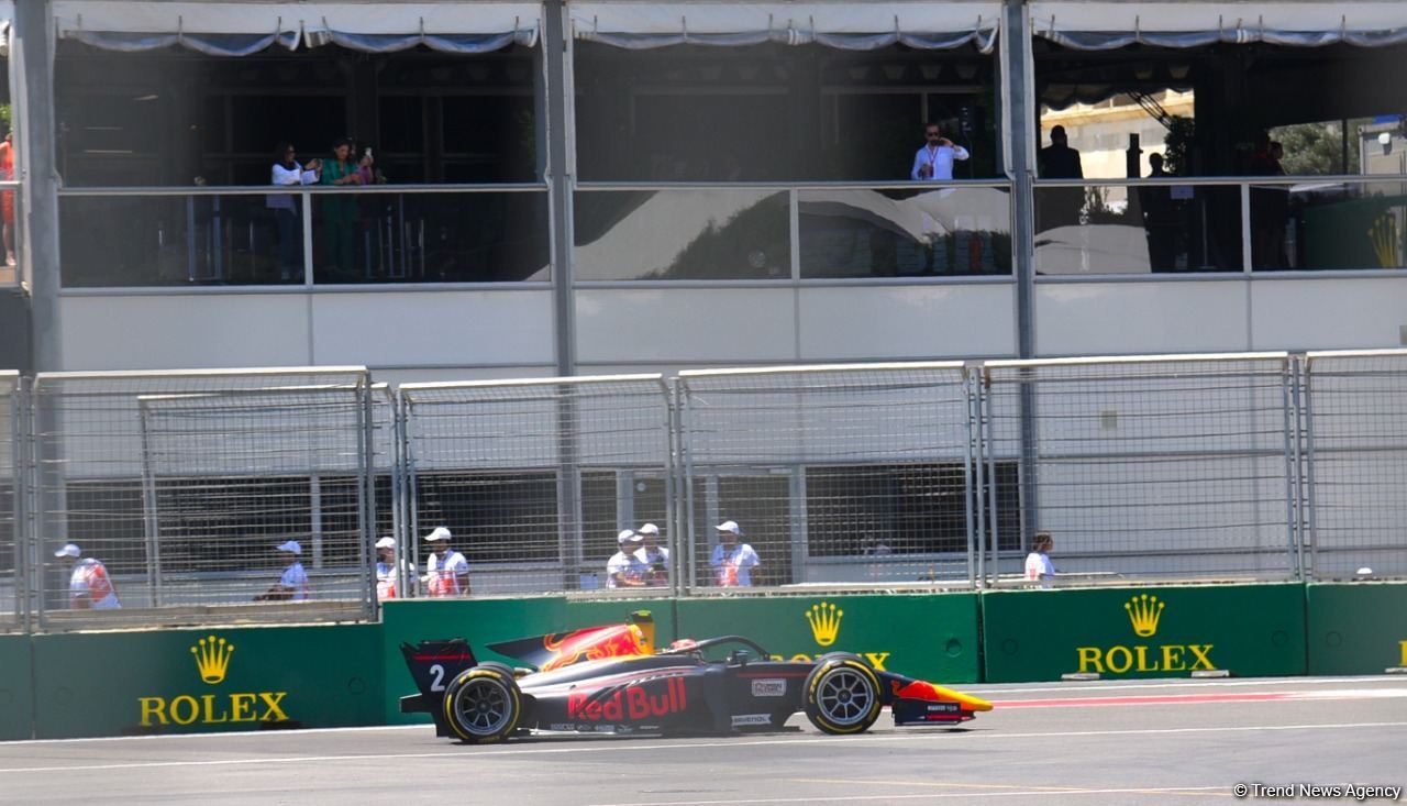 Azərbaycan Qran Prisi çərçivəsində Formula 2 pilotlarının məşq sessiyasına start verilib (FOTO)